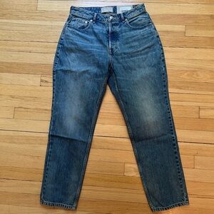 Everlane The Curvy ’90s Cheeky® Jean in Vintage Mid Blue